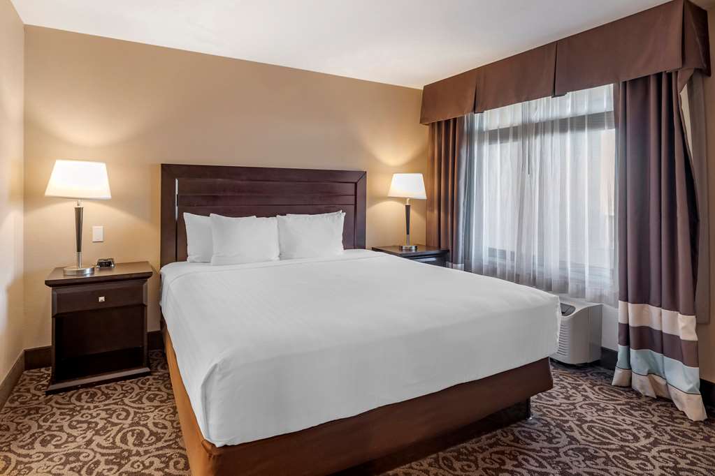 Фото Best Western Plus Las Vegas South Henderson