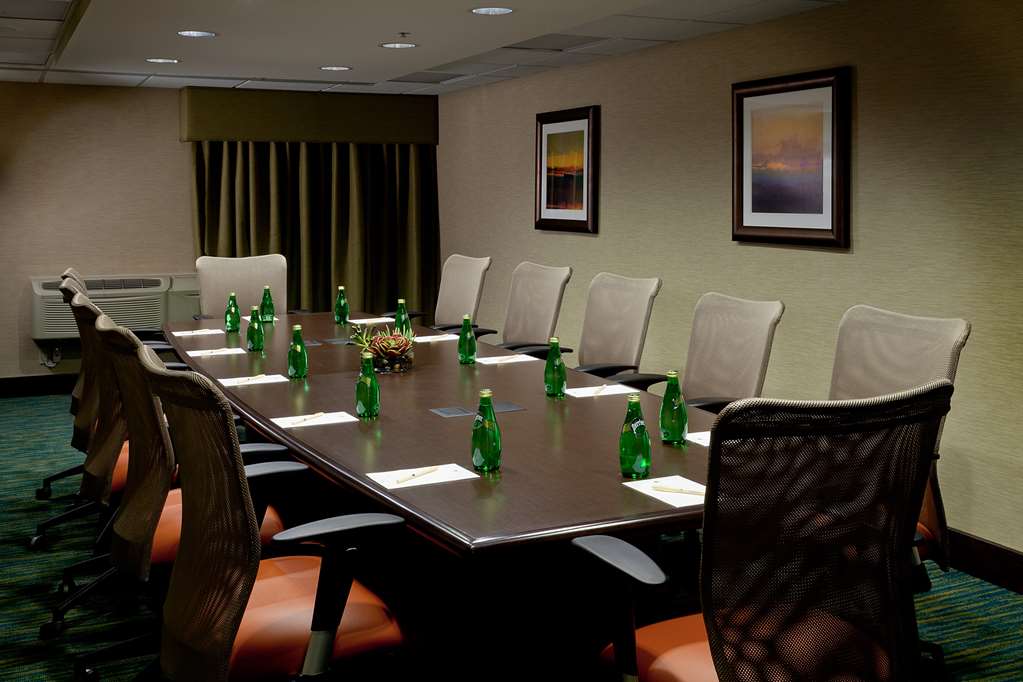 Фото DoubleTree by Hilton Hotel Santa Fe