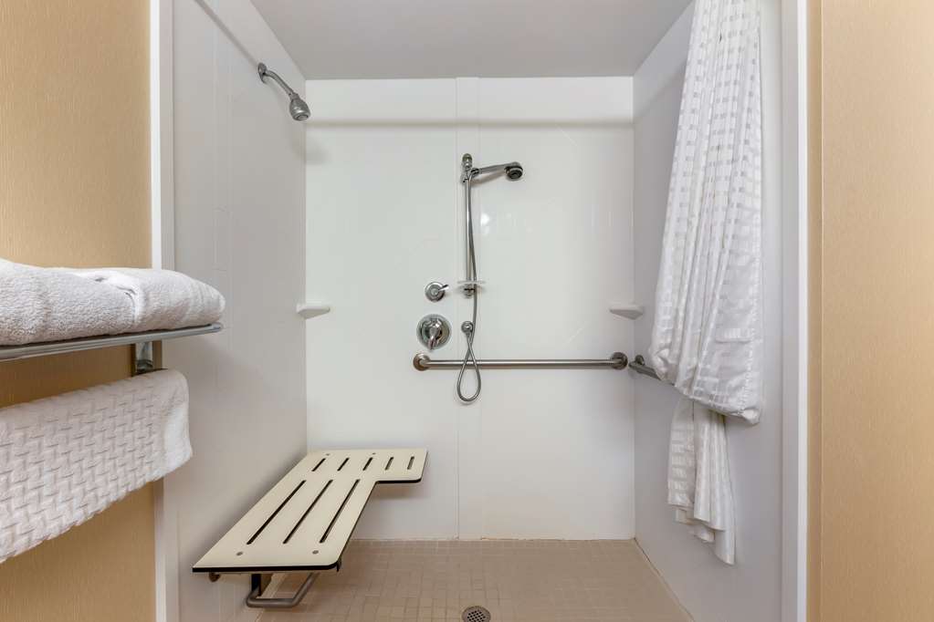 Фото Best Western Plus Burlington Inn & Suites