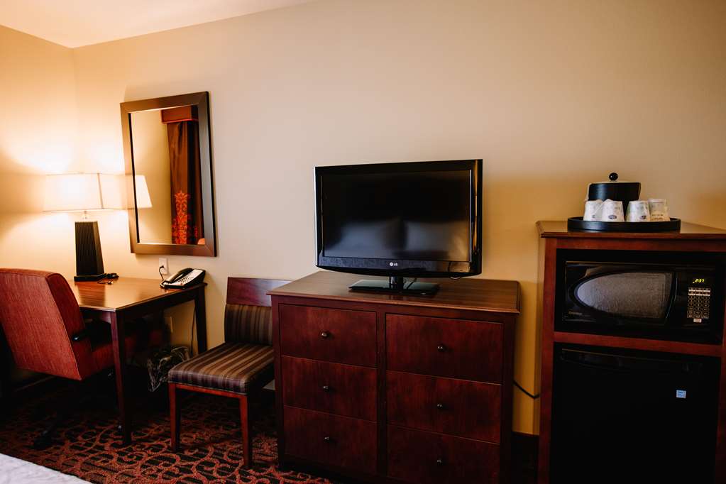 Фото Hampton Inn & Suites Minot Airport, Nd