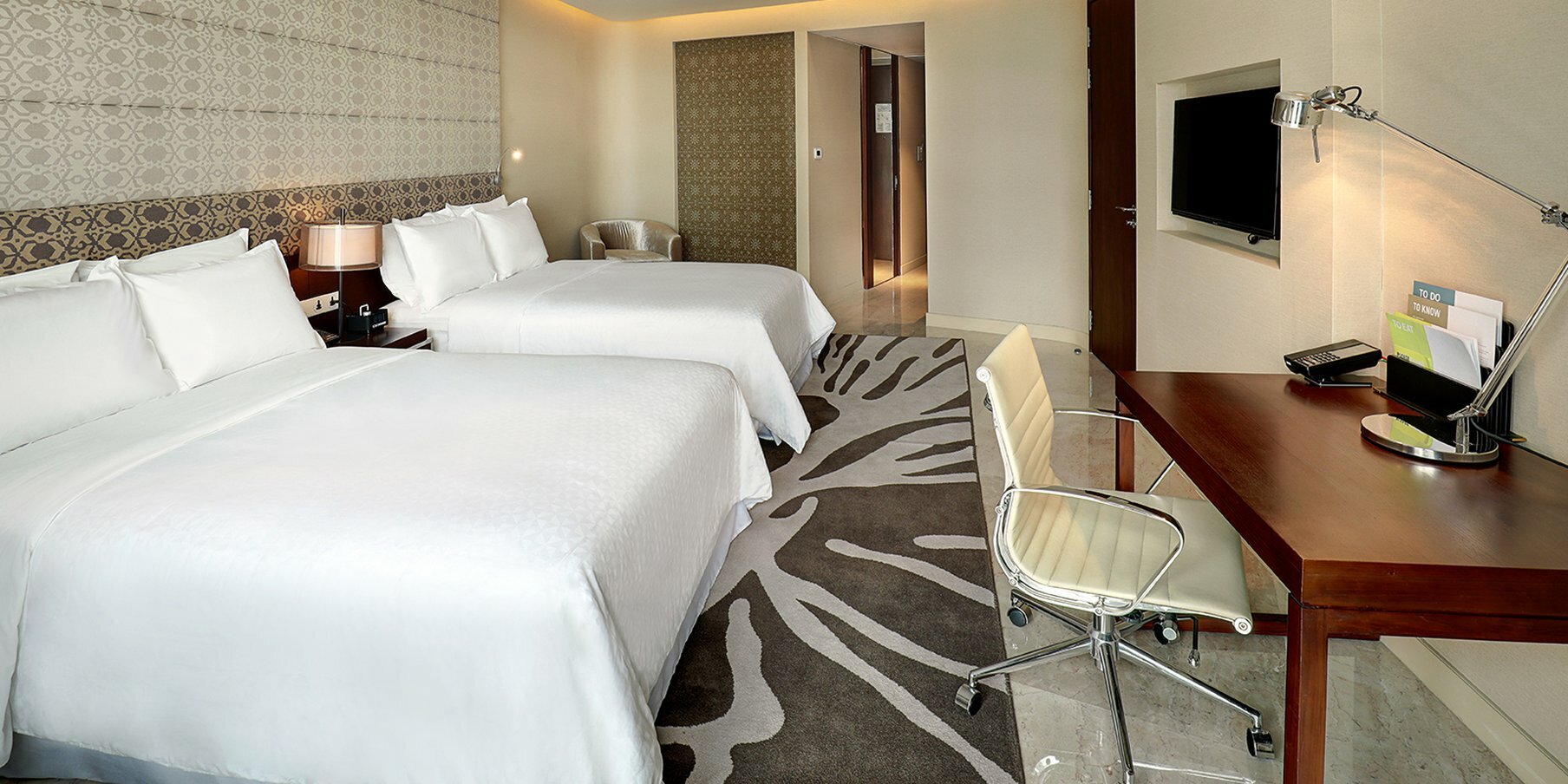 Фото Crowne Plaza Dhaka Gulshan by IHG Hotel