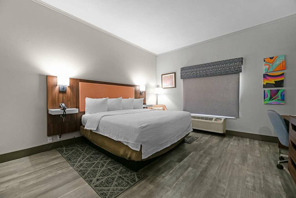 Фото Hampton Inn Seguin