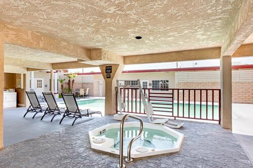 Гостиница Best Western China Lake Inn в Риджкресте
