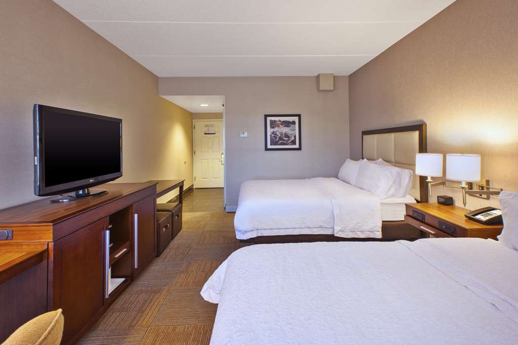 Фото Hampton Inn & Suites Providence/Warwick-Airport