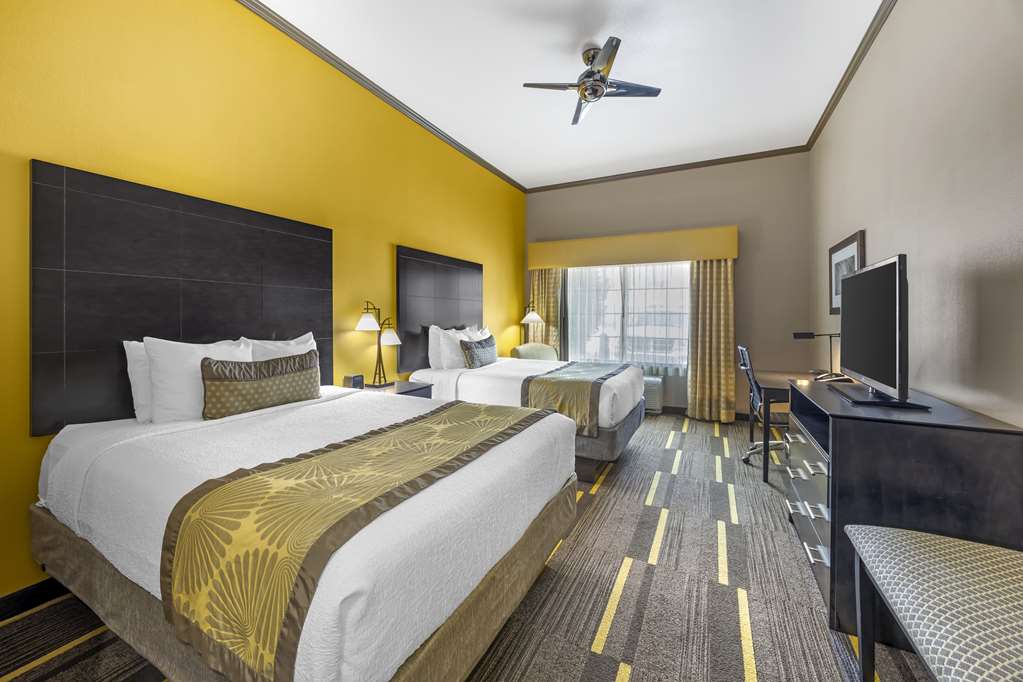 Фото Best Western Plus Emerald Inn & Suites