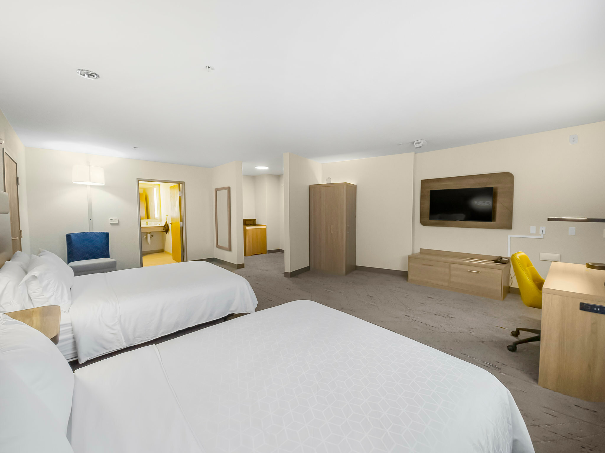 Фото Holiday Inn Express Salt Lake City South - Midvale, an Ihg Hotel
