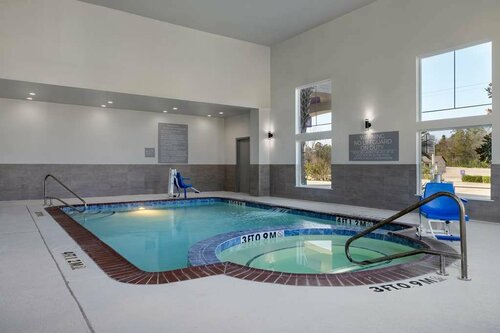 Гостиница Super 8 by Wyndham Nacogdoches в Накодочесе