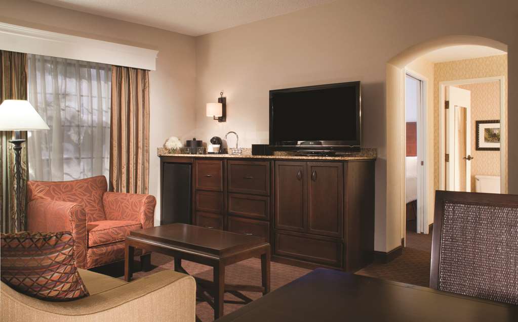 Фото Embassy Suites by Hilton Flagstaff