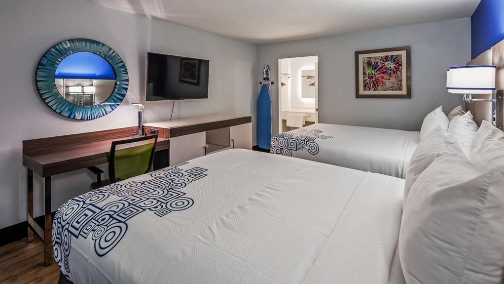 Фото SureStay Plus Hotel by Best Western Sacramento Cal Expo