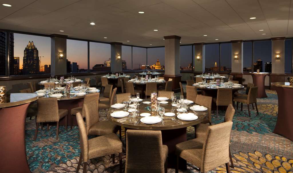 Фото Hilton Garden Inn Austin Downtown