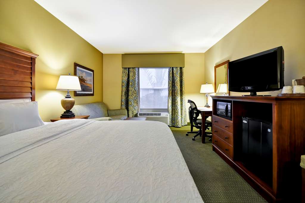 Фото Hampton Inn & Suites Charleston/Mt. Pleasant-Isle Of Palms