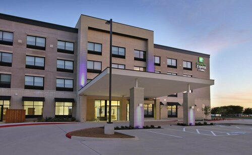 Гостиница Holiday Inn Express & Suites Dallas-Frisco NW Toyota Stdm в Фриско