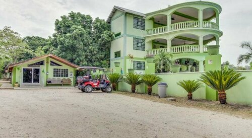 Гостиница Midas Belize в Кайо