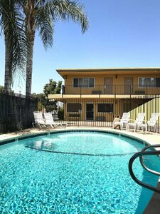 Гостиница Americas Best Value Inn Visalia