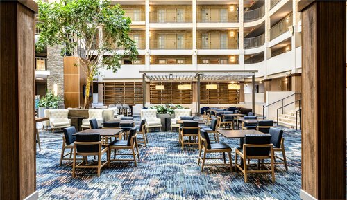 Гостиница Embassy Suites by Hilton Bloomington Minneapolis в Штате Миннесота
