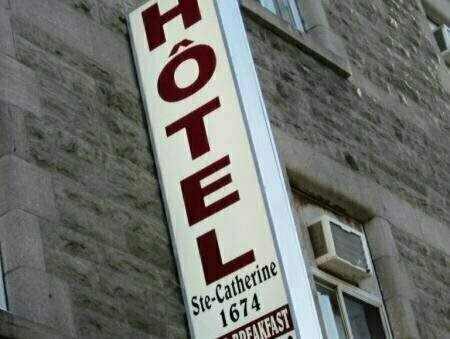 Гостиница Hôtel Ste-Catherine в Монреале