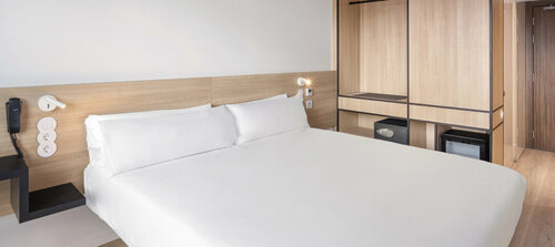 Гостиница B&b Hotel Guimarães в Гимарайнше