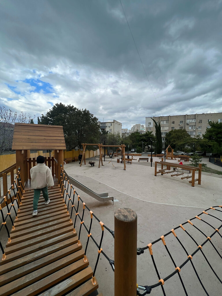 Playground Playground, Gelendgik, photo