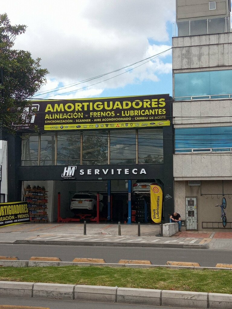 Car service, auto repair Hm Serviteca, Bogota, photo