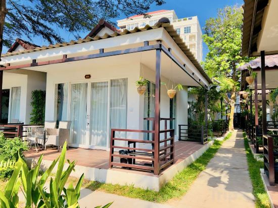 Фото Sea Breeze Resort