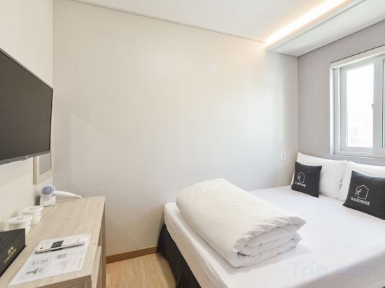 Фото K-Guesthouse Premium Nampo 1