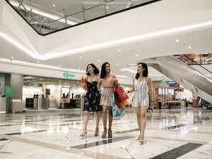 Гостиница Holiday Inn & Suites Jakarta Gajah Mada, an Ihg Hotel