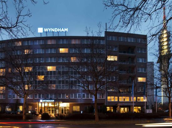 Фото Wyndham Hannover Atrium