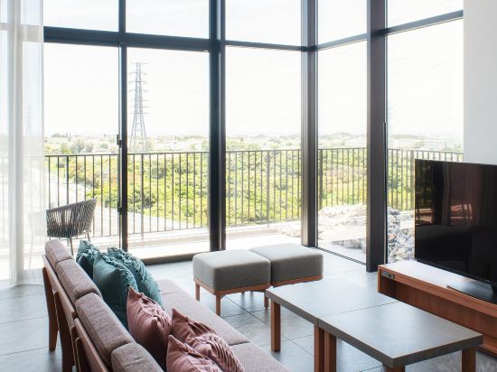 Фото Ref Okinawa Arena by Vessel Hotels