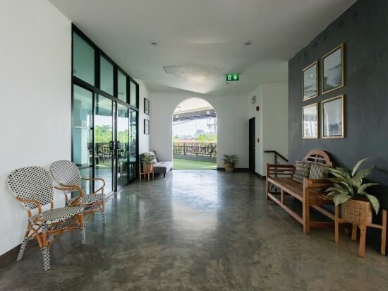 Фото The Corner Lodge