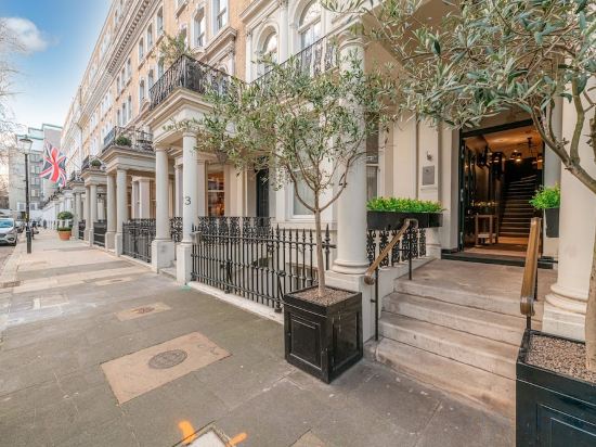 Фото Claverley Court