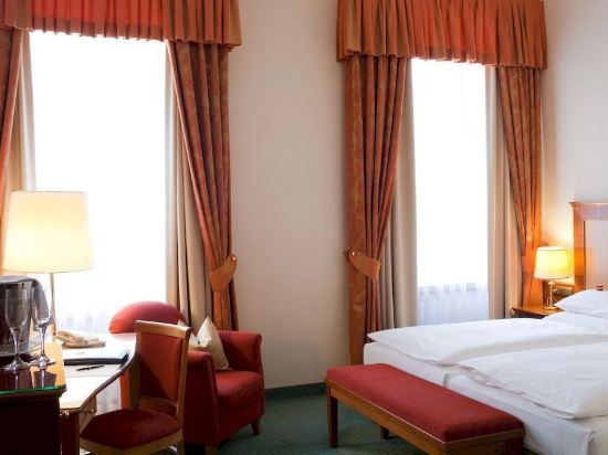 Фото Hotel Kaiserhof Wien