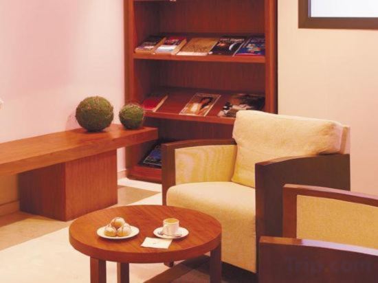 Фото Hotel Catalonia Barcelona Beach