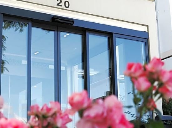 Фото Ibis Saint-Denis Stade Ouest