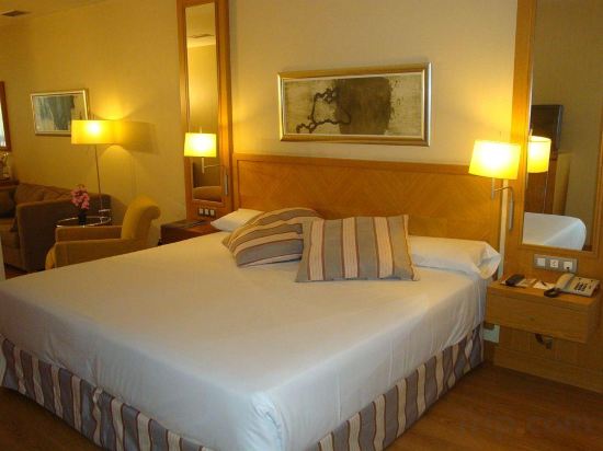 Фото Hesperia A Coruña Centro