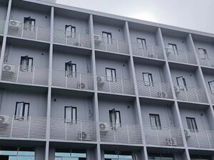 Yiman Fashion Hotel (Building 1, No. 1 Danjingli, Gangkou 1st Road), hotel