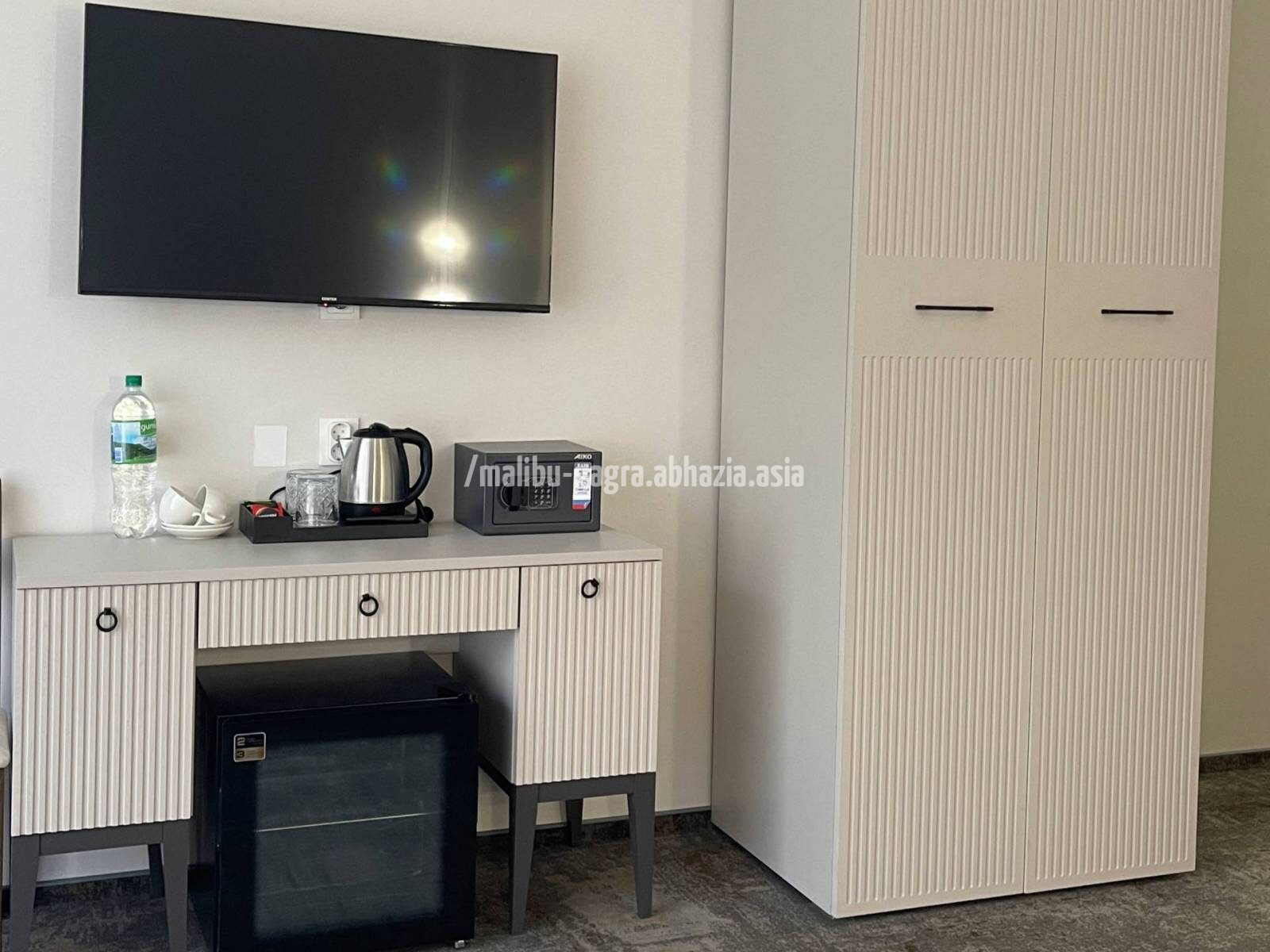 Фото Отель Малибу