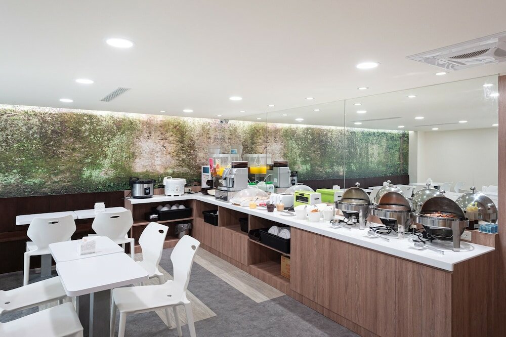 Фото Peach Hotel