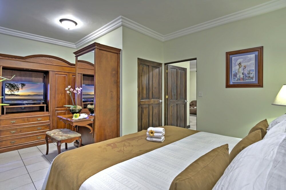 Фото Casa Conde Hotel & Suites