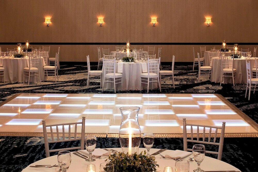 Фото Sheraton Oklahoma City Downtown Hotel