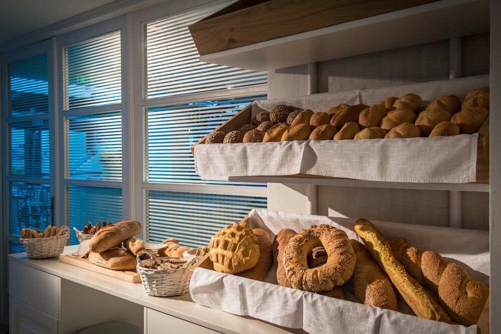 Фото Mari Kristin Beach Hotel - Adults Only