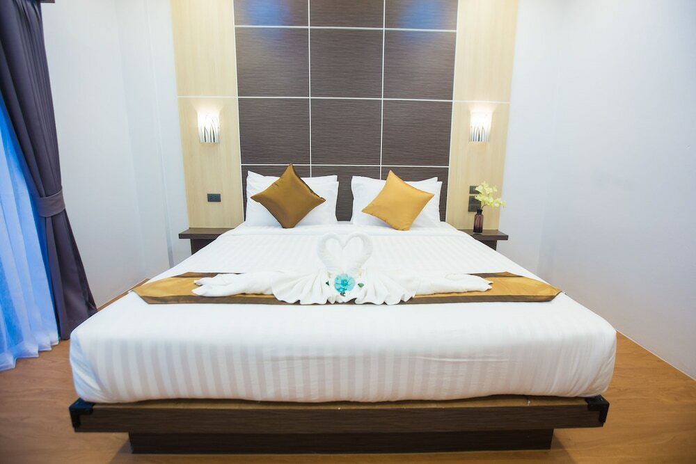 Фото The S. G Hotel