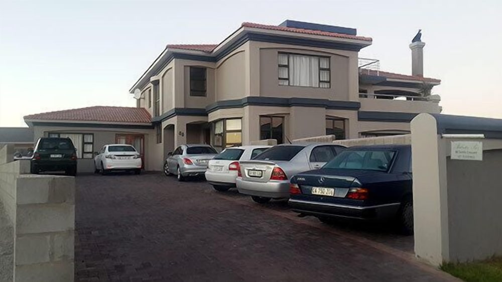 Фото Alabaster Box B&b