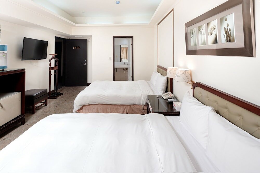 Фото отеля 2