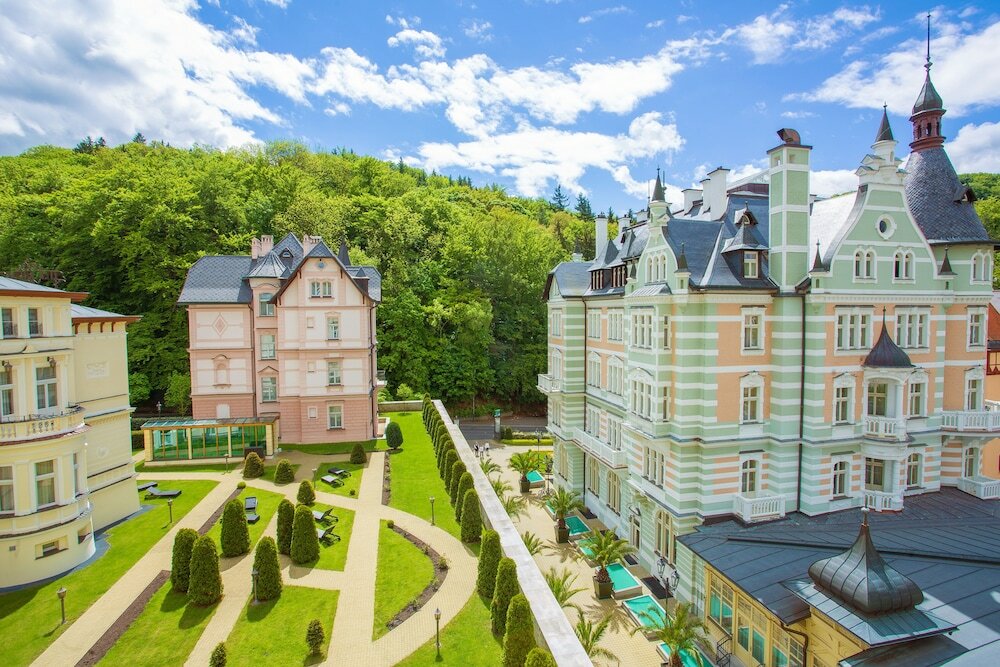 Фото Savoy Westend Hotel