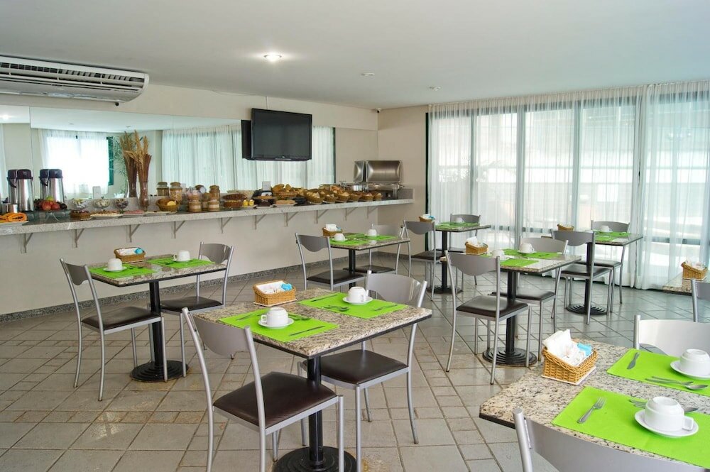 Фото Hotel Costa Victória