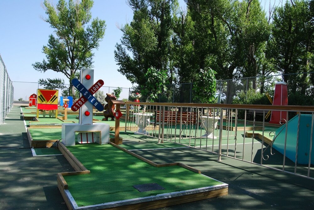 Фото Fairmont Hot Springs Resort