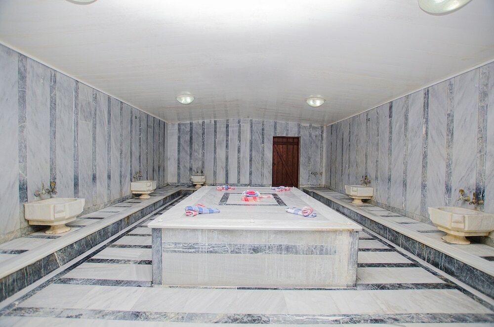 Фото Entur Thermal Resort & SPA Hotel