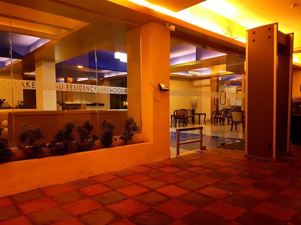 Фото Lake Wood Residency