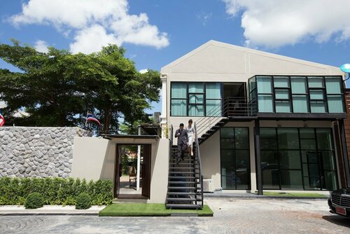 Гостиница Natee The Riverfront Hotel Kanchanaburi в Канчанабури