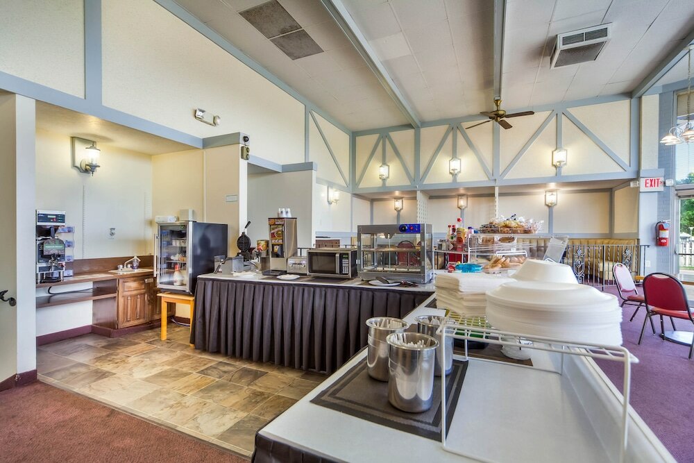 Фото Hospitality Inn